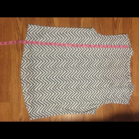 3/$25 Athleta Striped Sleeveless Soft Tank Top. L - Picture 5 of 8